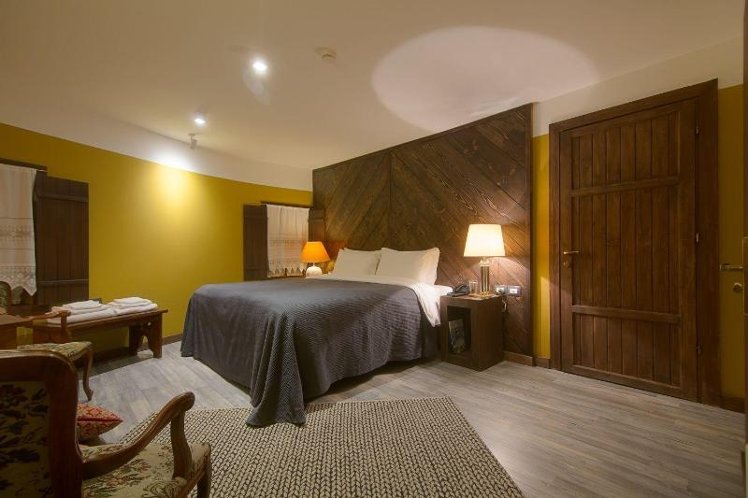 DOUBLE STANDARD Room