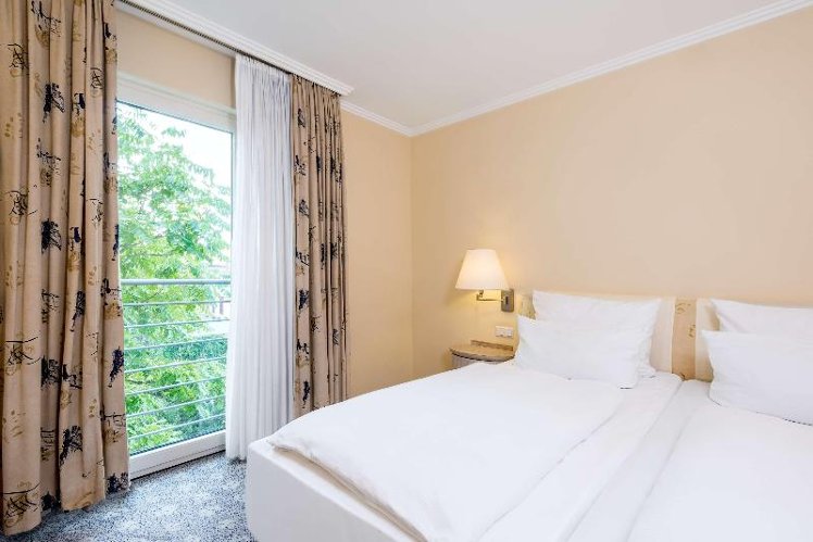 DOUBLE STANDARD Room