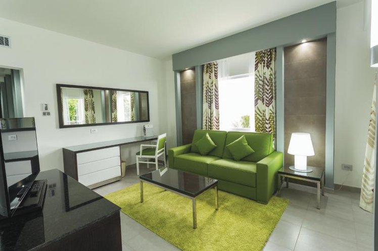 JUNIOR SUITE STANDARD Room