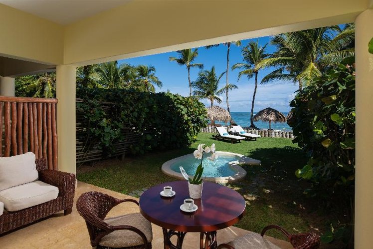JUNIOR SUITE DELUXE OCEAN FRONT Room