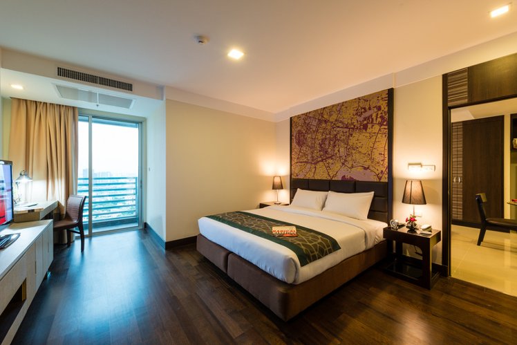 TRIPLE TWO BEDROOMS Room