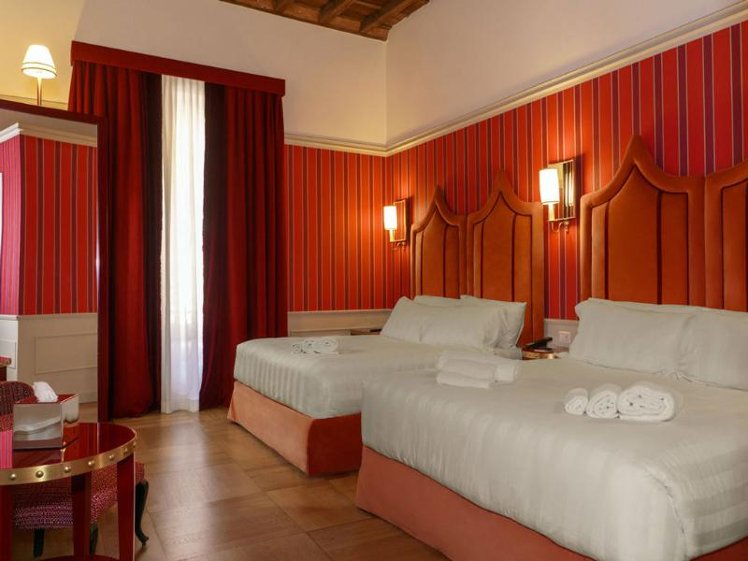 QUADRUPLE DELUXE Room