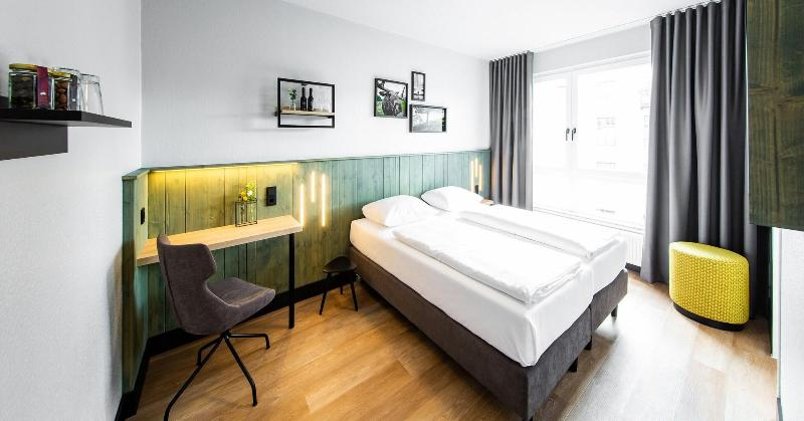SINGLE STANDARD Room