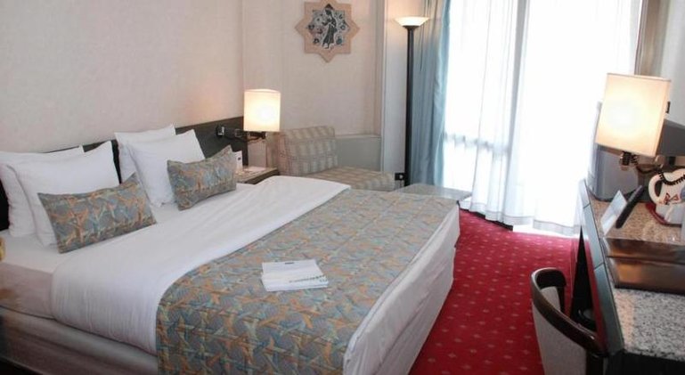DOUBLE STANDARD Room