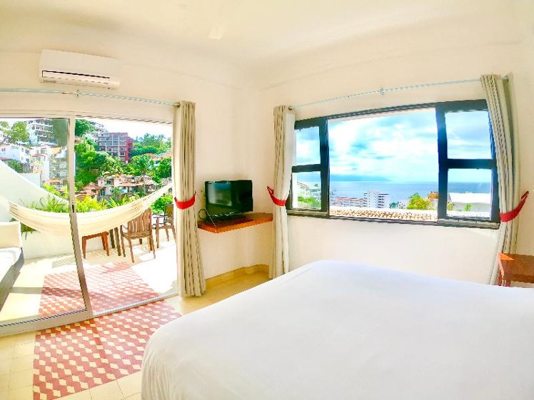 DOUBLE DELUXE SEA VIEW WITH BALCONY Room