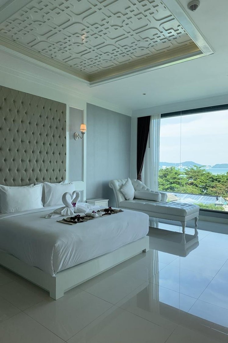 DOUBLE DELUXE SEA VIEW Room