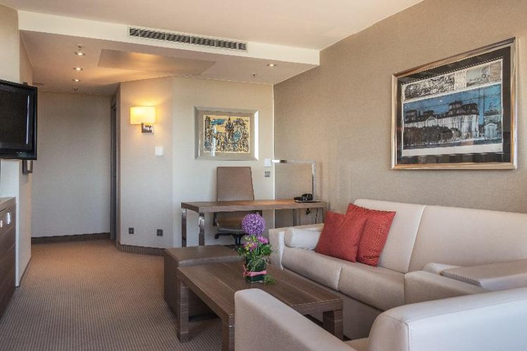 SUITE GRAND Room