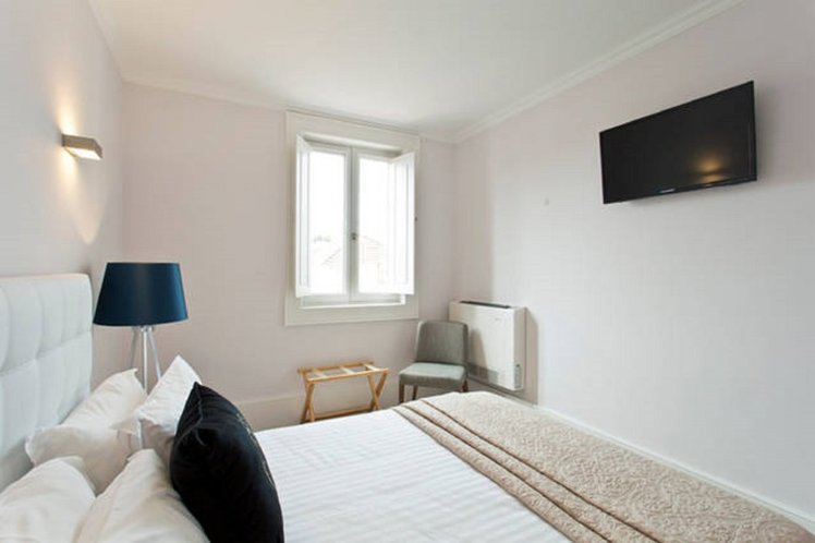 Double or Twin DELUXE Room