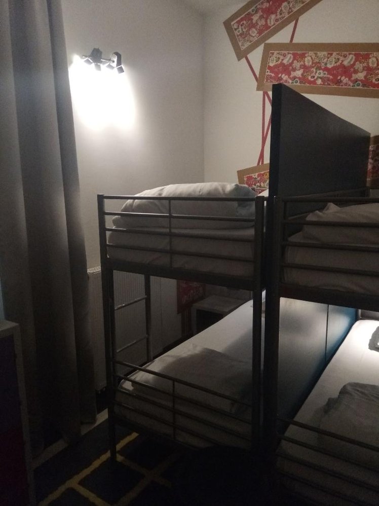 QUADRUPLE BUNK BED Room