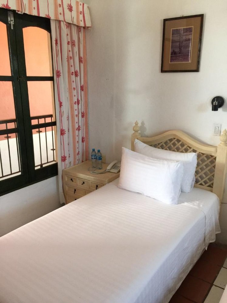 TWIN STANDARD Room
