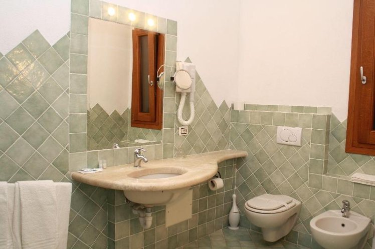 SINGLE STANDARD Room