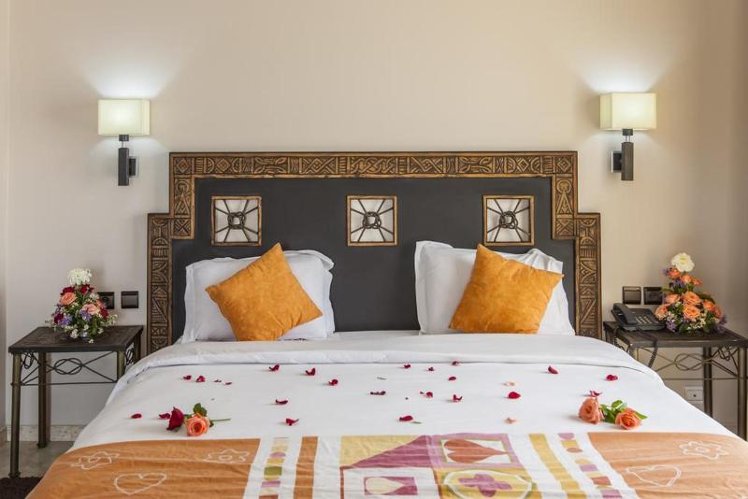 Oasis Hotel & Spa