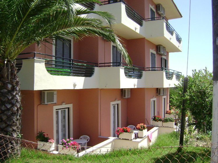 Lofos Apartments