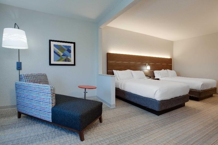 DOUBLE TWO QUEEN BEDS Room