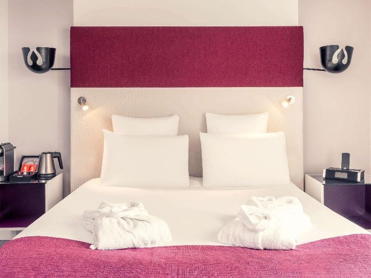DOUBLE WITH DOUBLE BED Room