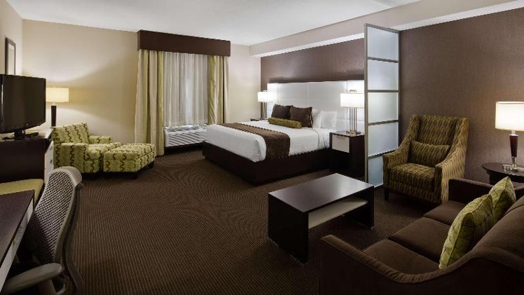 SUITE KING SIZE BED Room