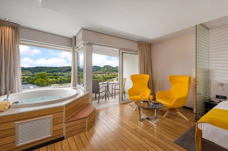 DOUBLE PREMIUM Room