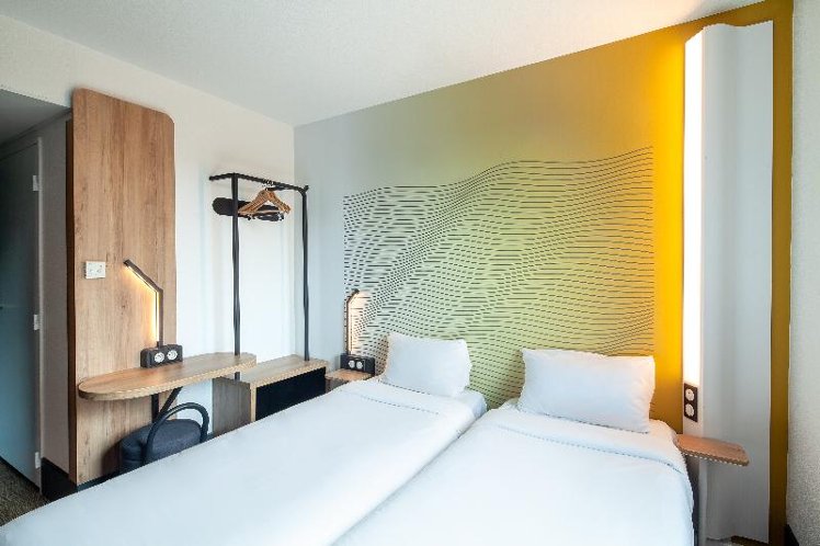 TWIN STANDARD Room