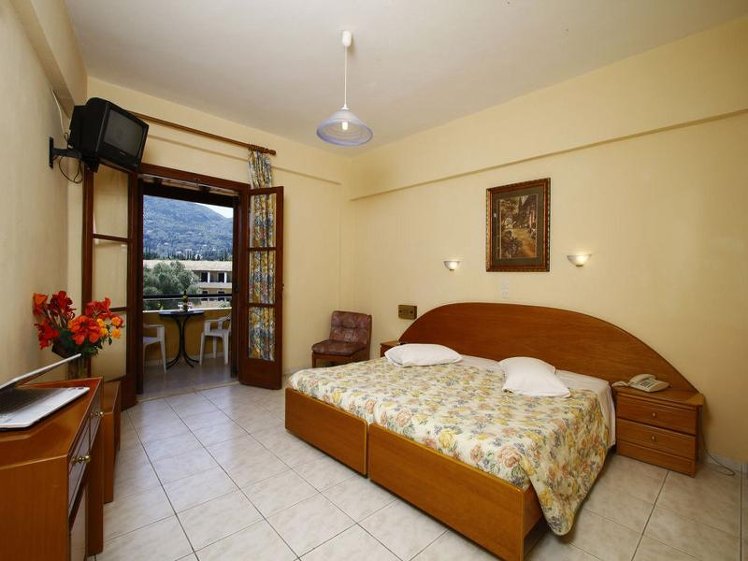 Double or Twin POOL VIEW Room