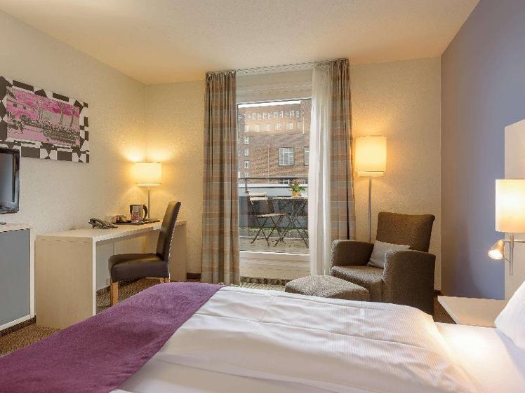 SINGLE STANDARD Room