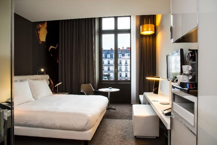 DOUBLE SUPERIOR Room