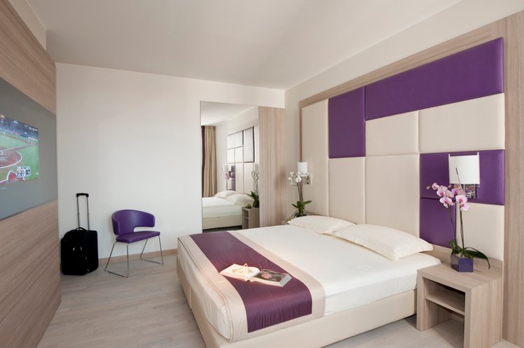SINGLE STANDARD Room