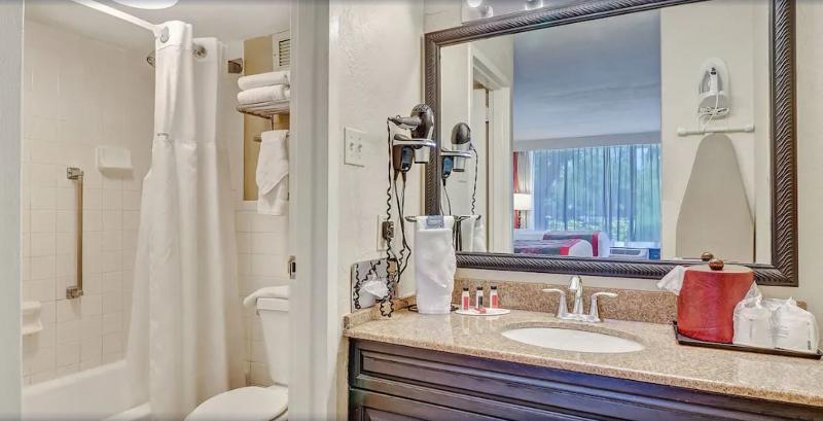 The Collins Hotel Naples