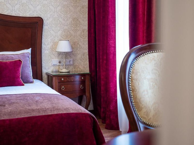 DOUBLE SINGLE USE SUPERIOR Room