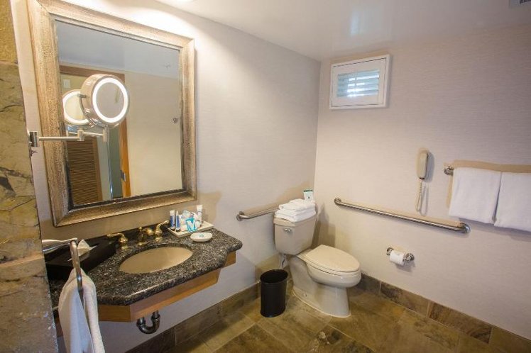 JUNIOR SUITE Accessible WITH VIEWS Room