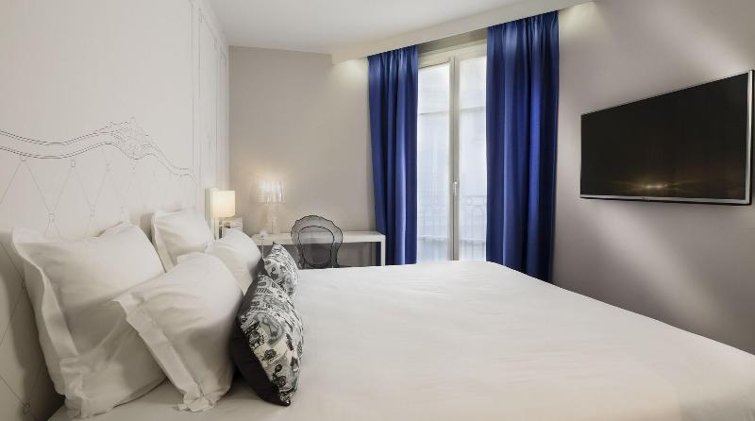 DOUBLE STANDARD Room