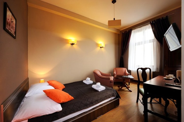 DOUBLE STANDARD Room