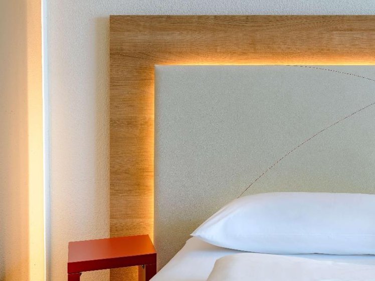 DOUBLE SUPERIOR KING BED Room