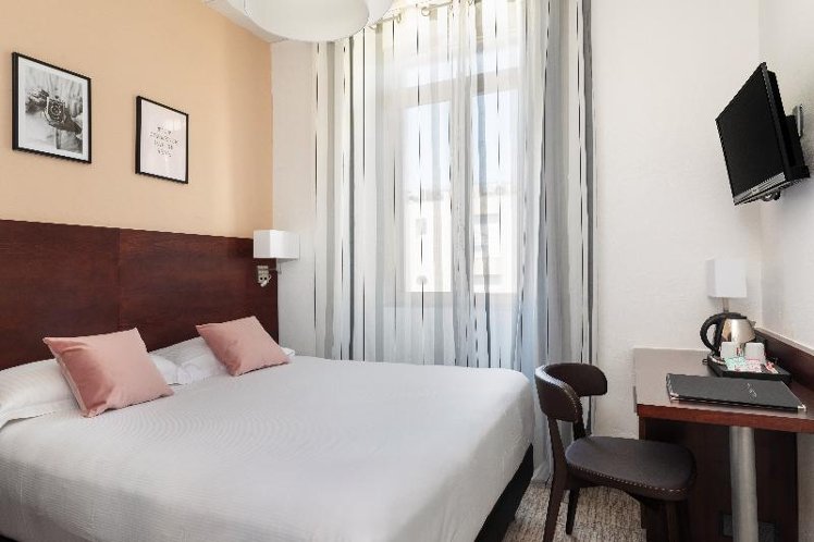 DOUBLE STANDARD Room