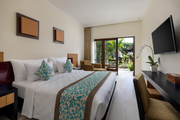 Double or Twin DELUXE Room