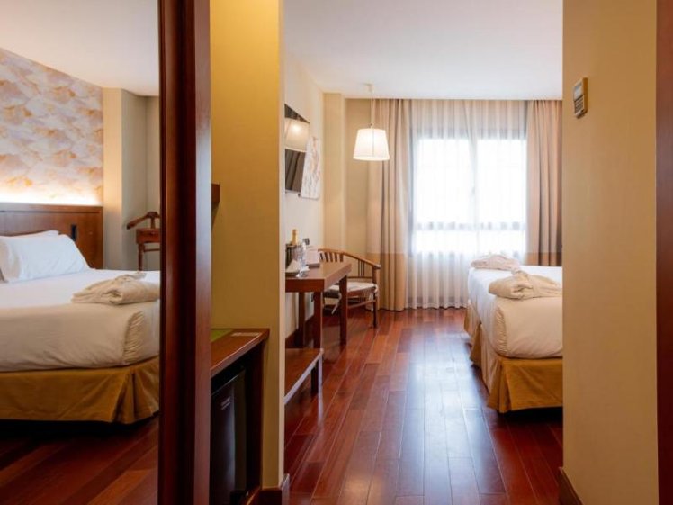 DOUBLE STANDARD Room