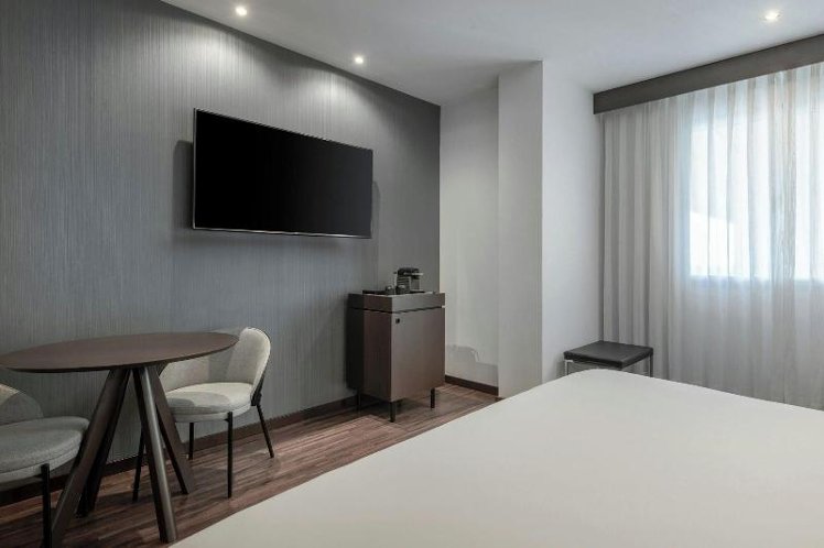 DOUBLE SUPERIOR KING BED Room