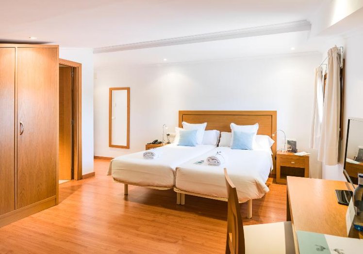 DOUBLE STANDARD Room