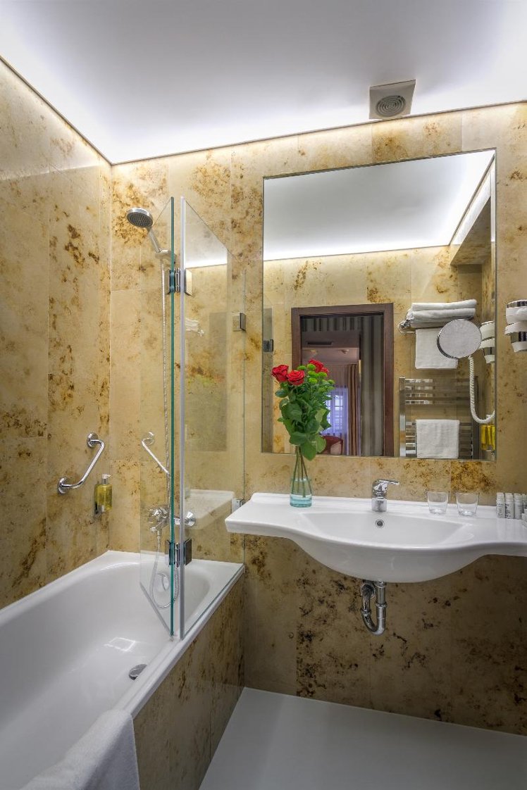 Double or Twin STANDARD Room