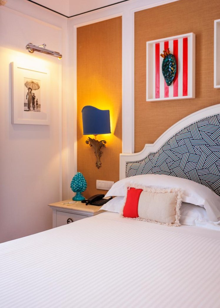 DOUBLE DELUXE WITH BALCONY Room