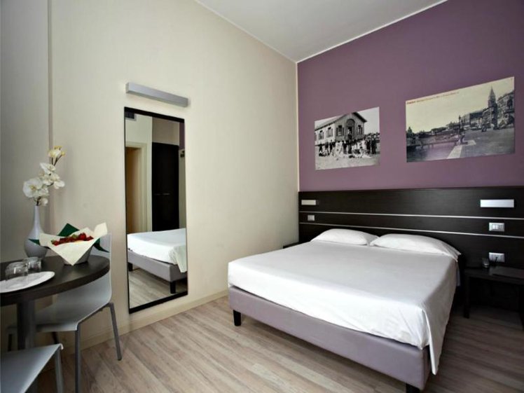 STUDIO STANDARD Room