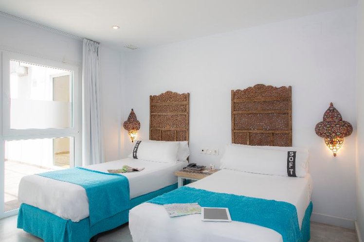 TWIN INNER Room