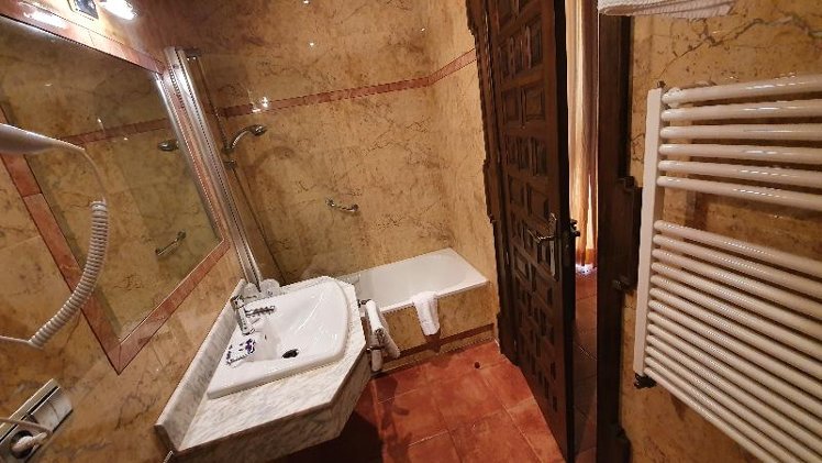 DOUBLE INNER Room