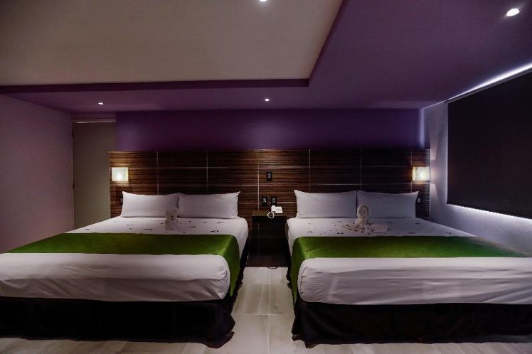 DOUBLE TWO DOUBLE BEDS Room