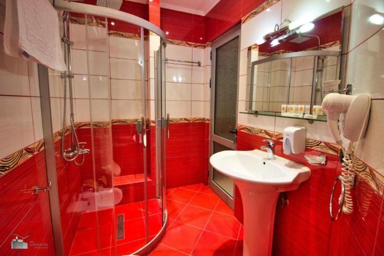 TRIPLE STANDARD Room