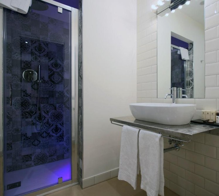 DOUBLE LUXURY Room
