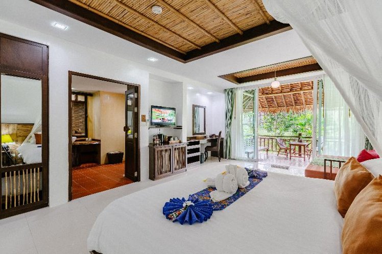 DOUBLE SUPERIOR Room
