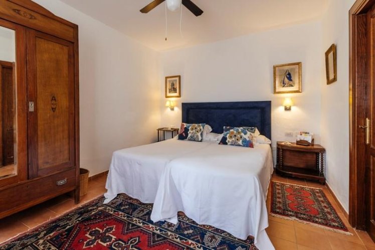 DOUBLE SINGLE USE STANDARD Room