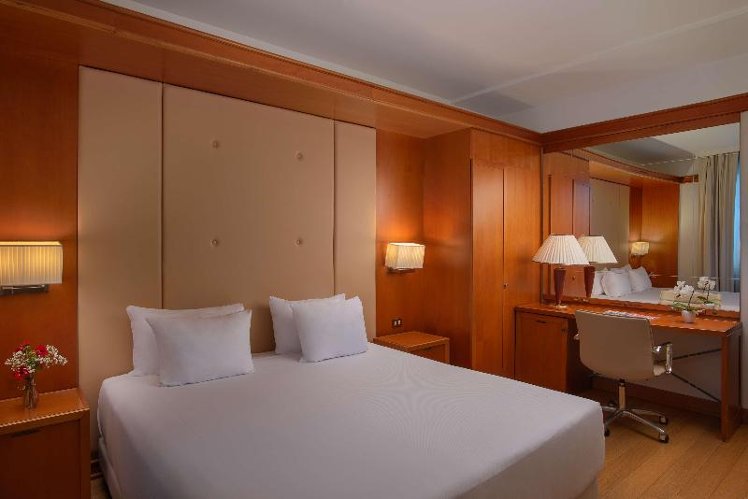 DOUBLE STANDARD Room