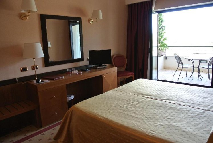 DOUBLE DELUXE Room