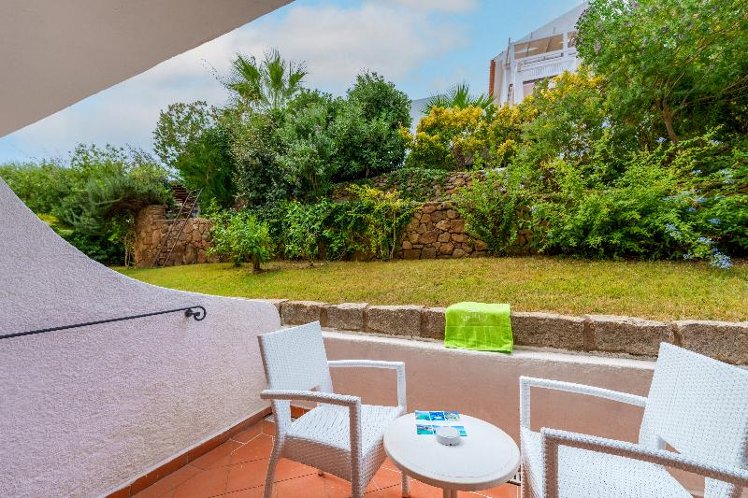DOUBLE GARDEN VIEW Room